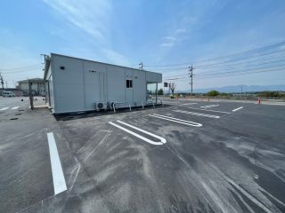 三重県　鈴鹿市　コンビニ駐車場　新設ライン工事